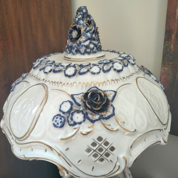 Antique German Von Schierholz Porcelain Lamp - Picture 5 of 5